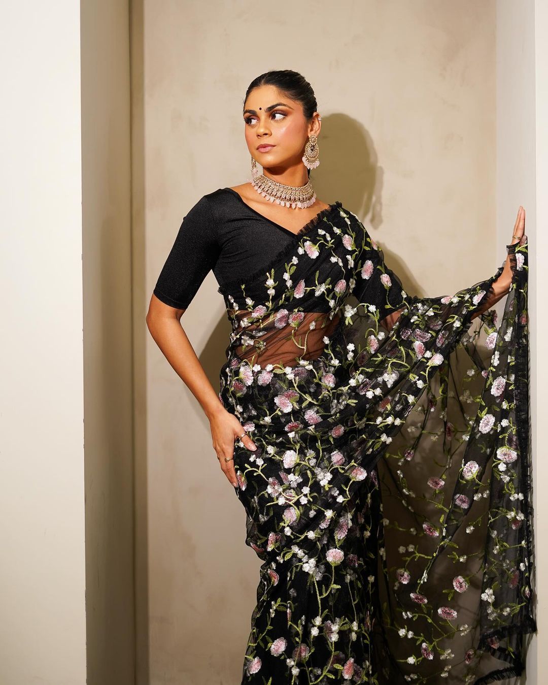 V-Neck Luxe Blouse Saree Blouse Readymade Designer Blouse