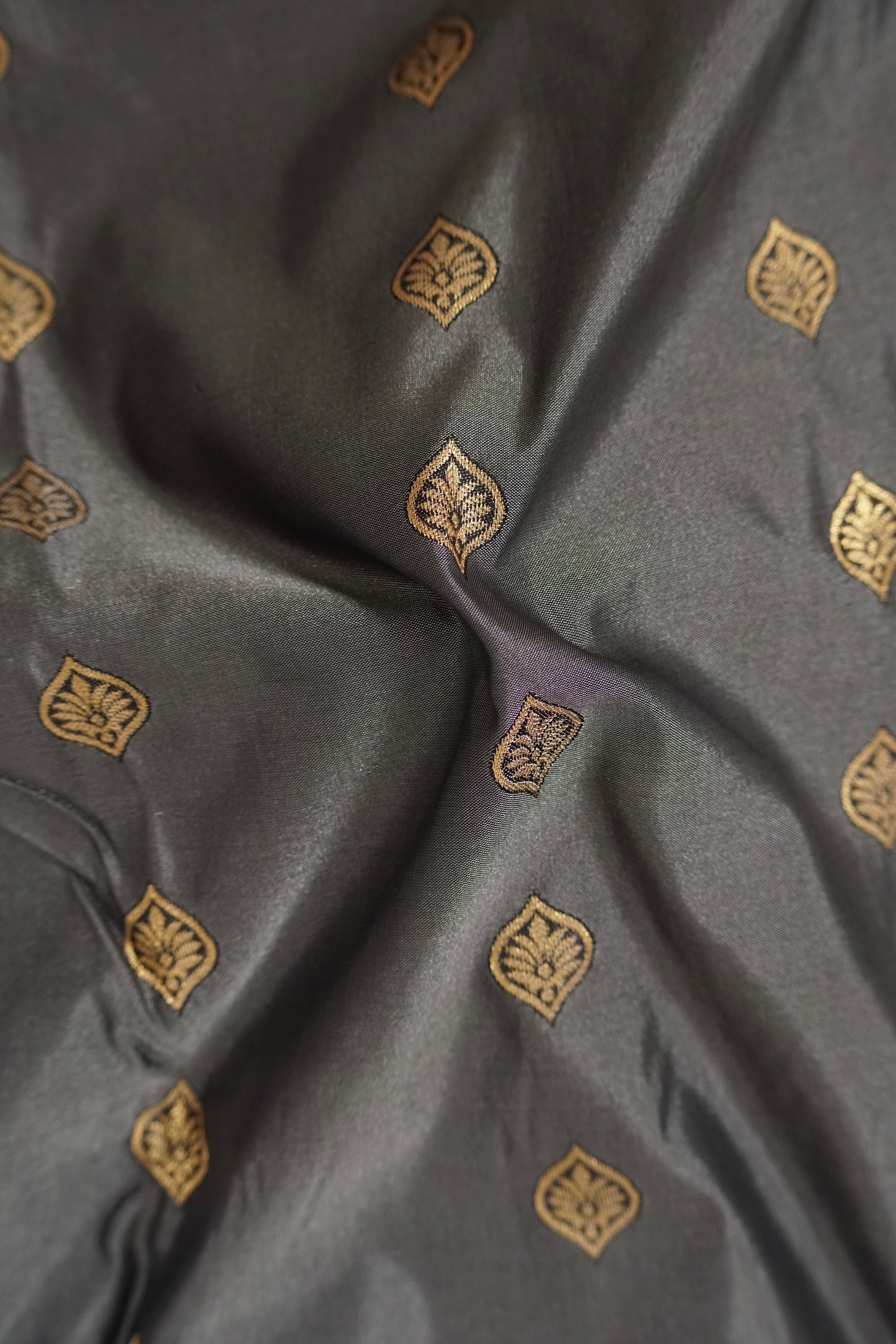 Grey & Dark Green Semi Silk Saree (Ready-To-Ship)