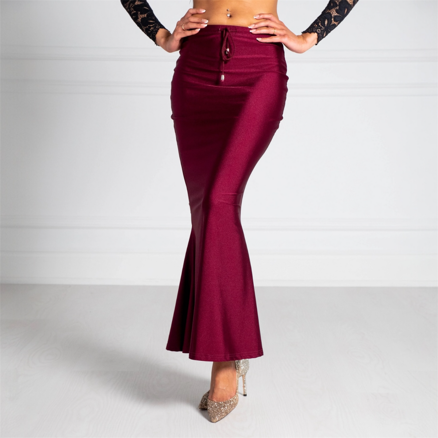 38" Pinot Noir Saree Silhouette™