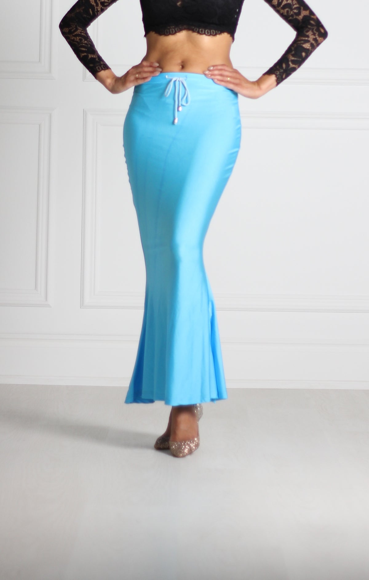 Saree Shapewear for Women/Straight Fit Petticoat Saree Silhouette